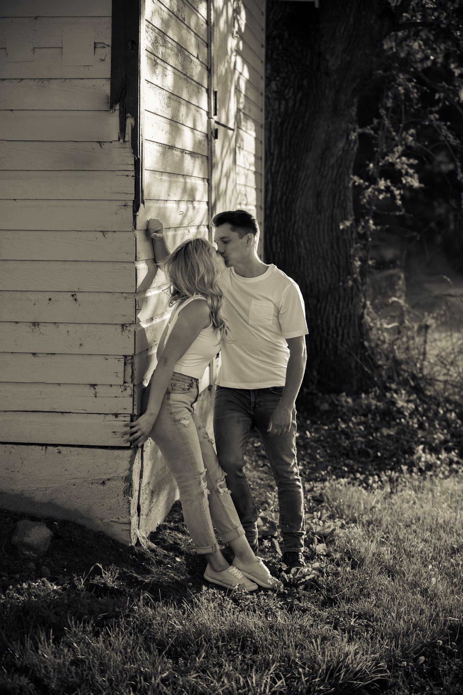 Couples portrait taken in Holly Michigan