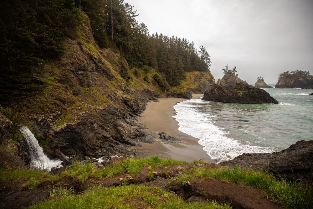 Oregon coast elopement