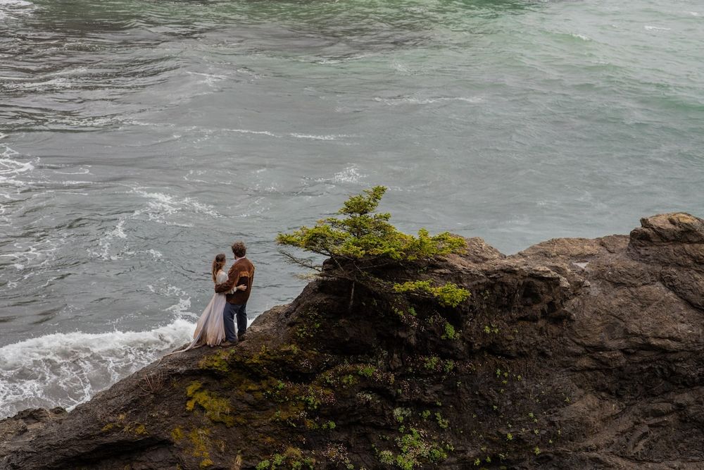 Oregon coast elopement