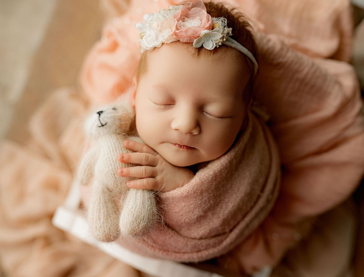 Bailey's Photography | Southern Ohio | Newborn Photographer | Columbus Ohio | Baby Girl Holding Knit Teddy Bear