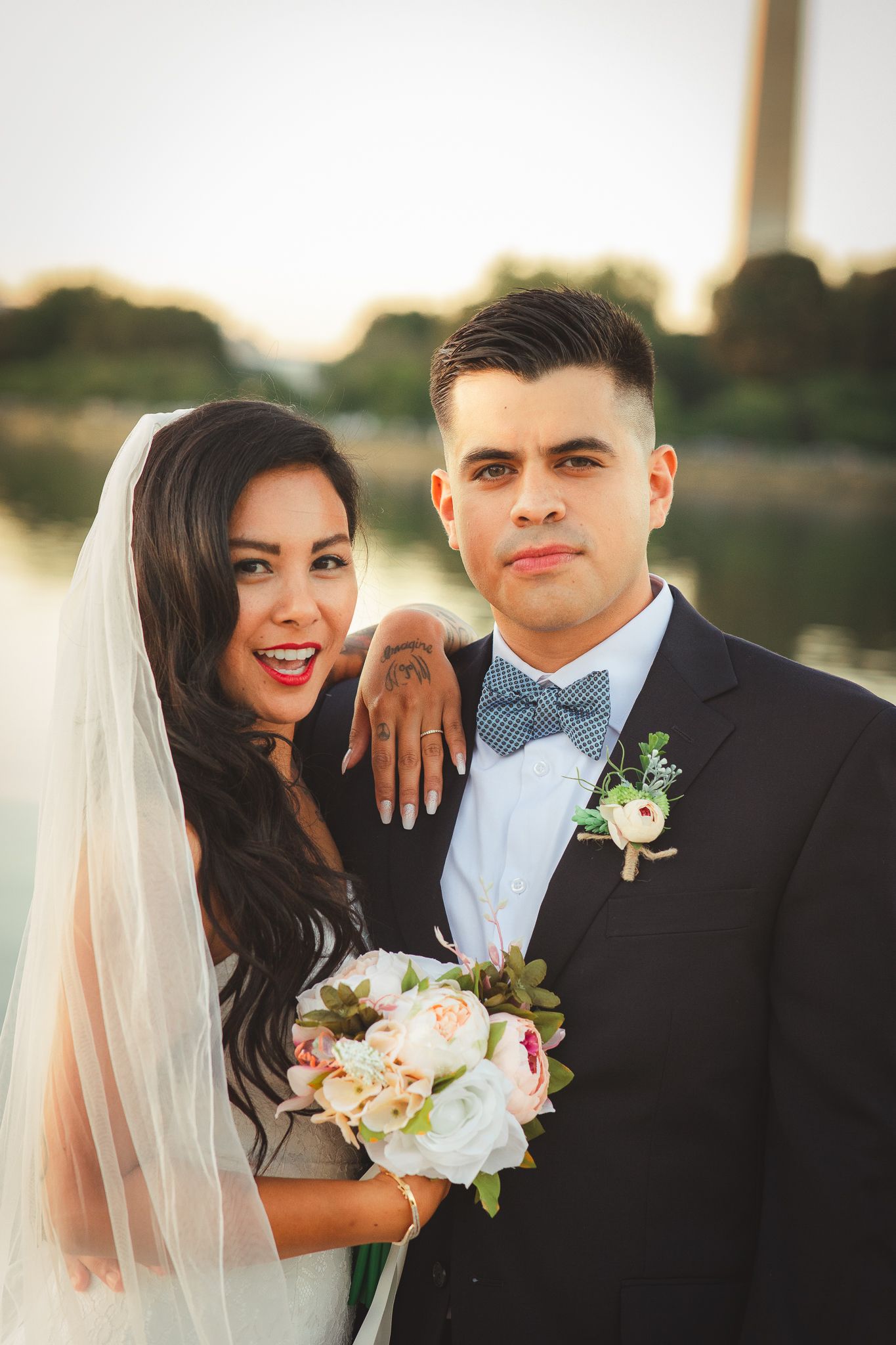 newlyweds-at-jefferson-memorial