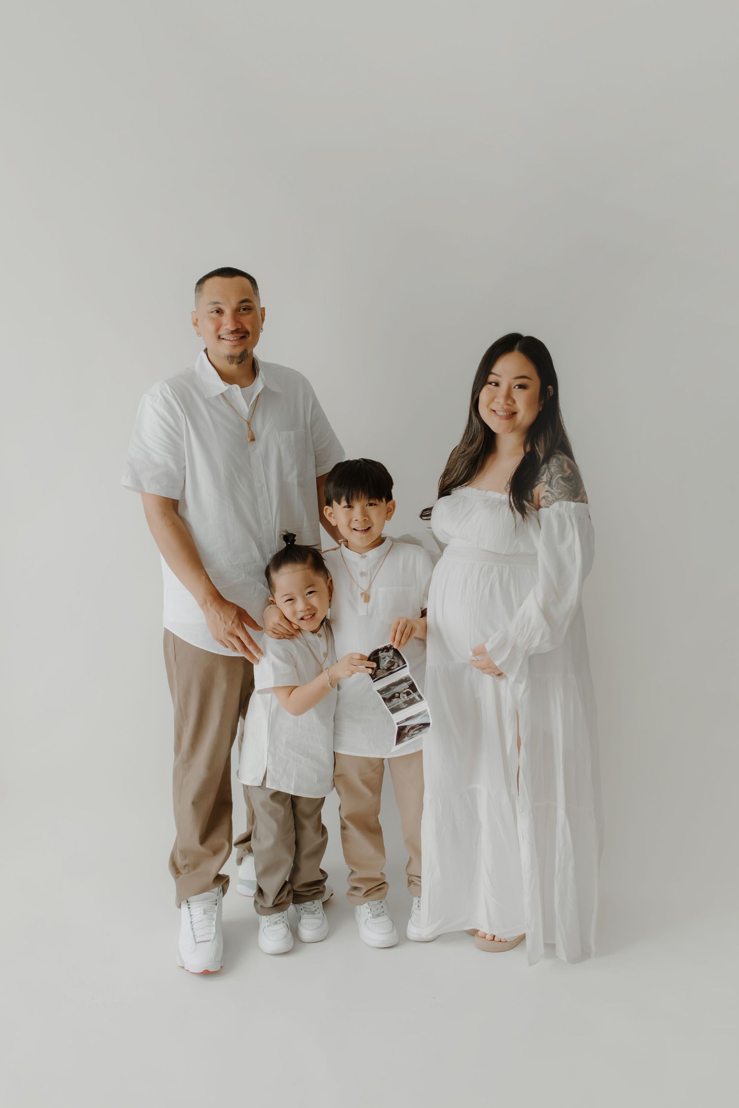 Puyallup maternity photographer.