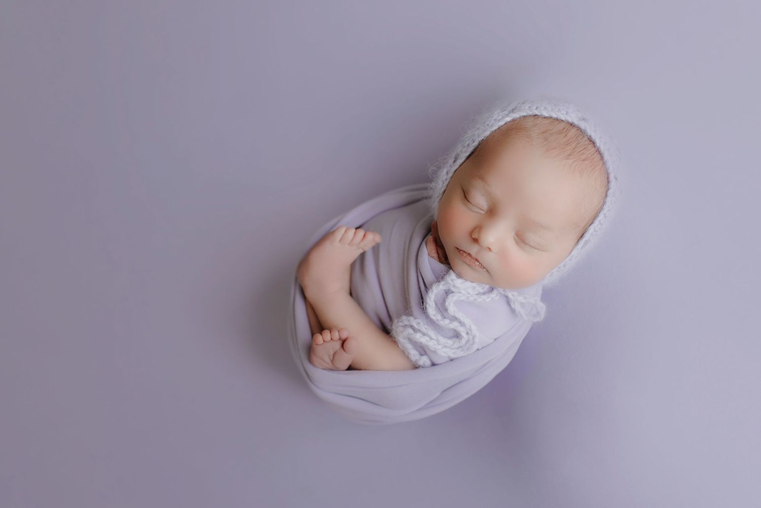 Puyallup newborn photographer.