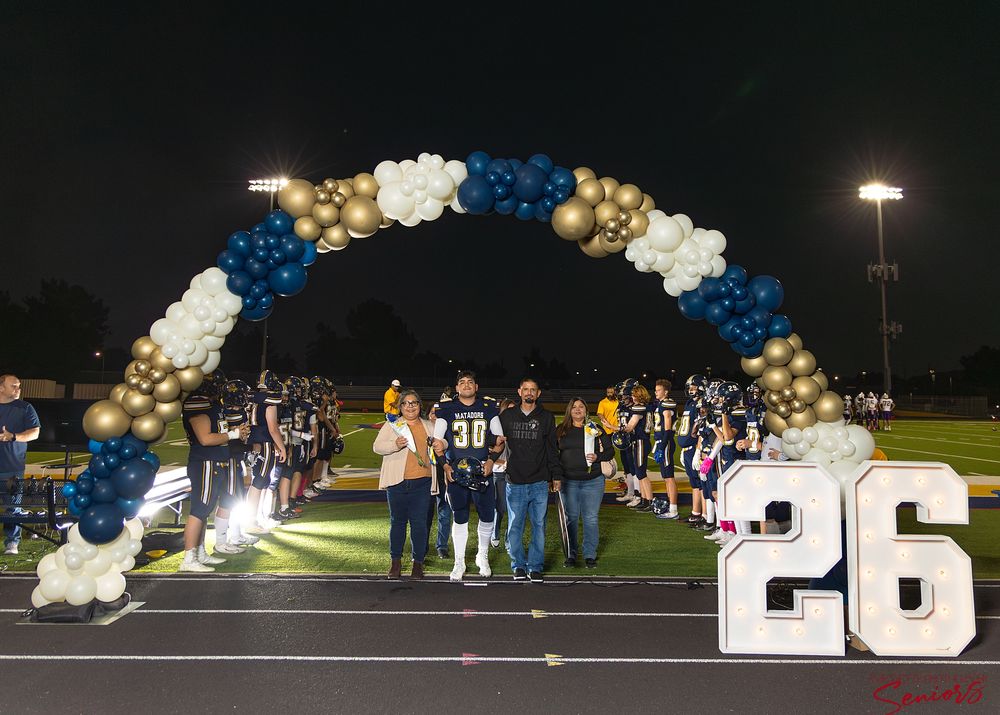 best high school team photo packages in phoenix valley az sports photographer Banners Pictures Anjeanette Photography
Top 10 best banners