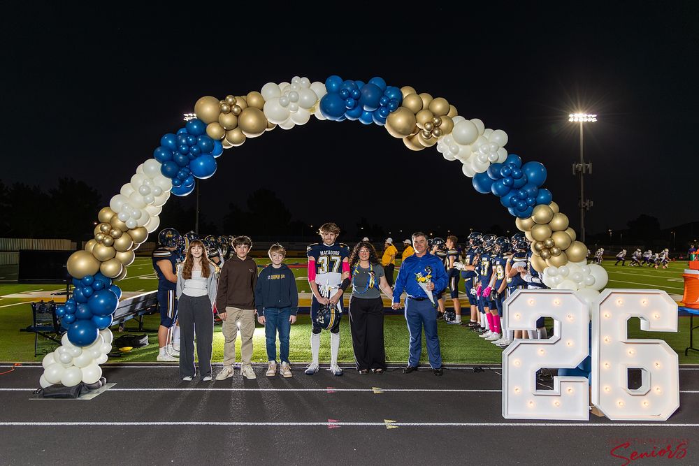 best high school team photo packages in phoenix valley az sports photographer Banners Pictures Anjeanette Photography
Top 10 best banners