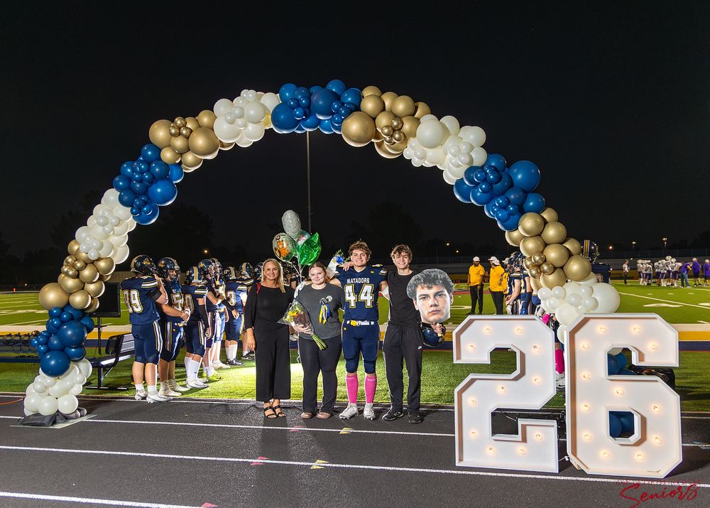 best high school team photo packages in phoenix valley az sports photographer Banners Pictures Anjeanette Photography
Top 10 best banners