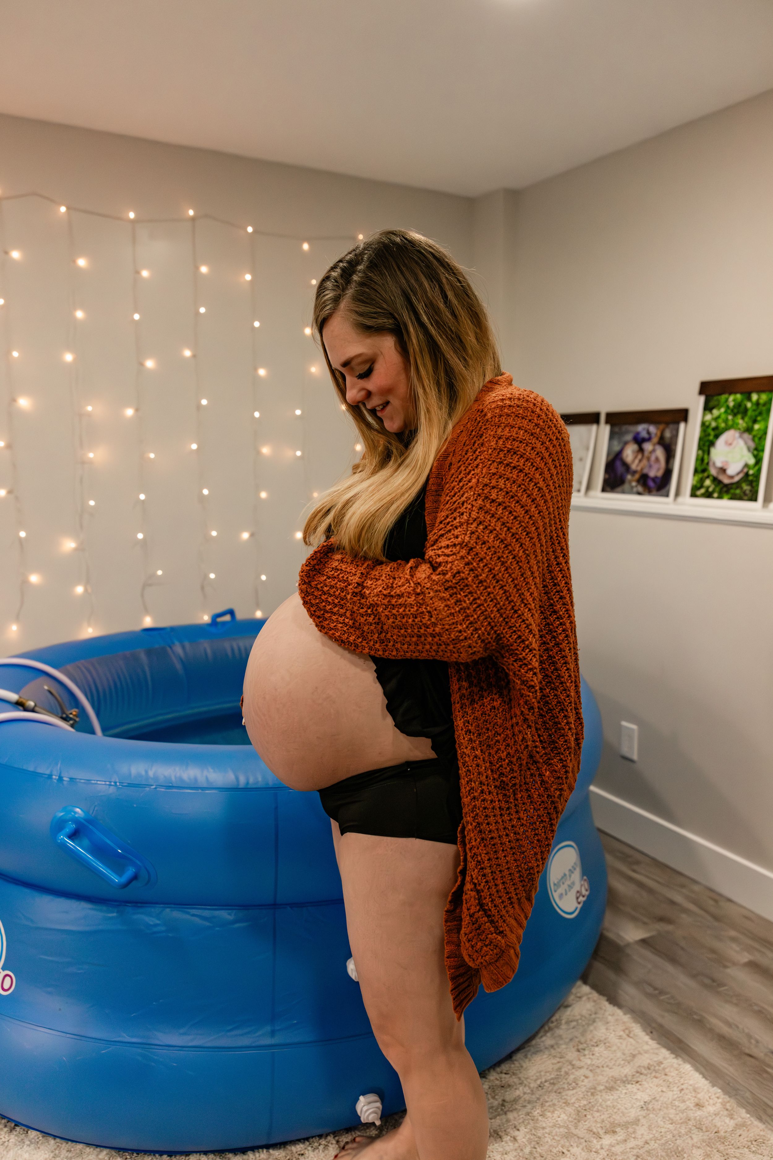 Wyoming birth photographer capturing raw, emotional labor, delivery, Fresh 48, and newborn moments. Serving Rock Springs, Green River, Sweet