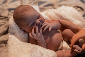 Wyoming birth photographer capturing labor, delivery, Fresh 48, and newborn moments. Serving Green River, Rock Springs, Sweetwater County