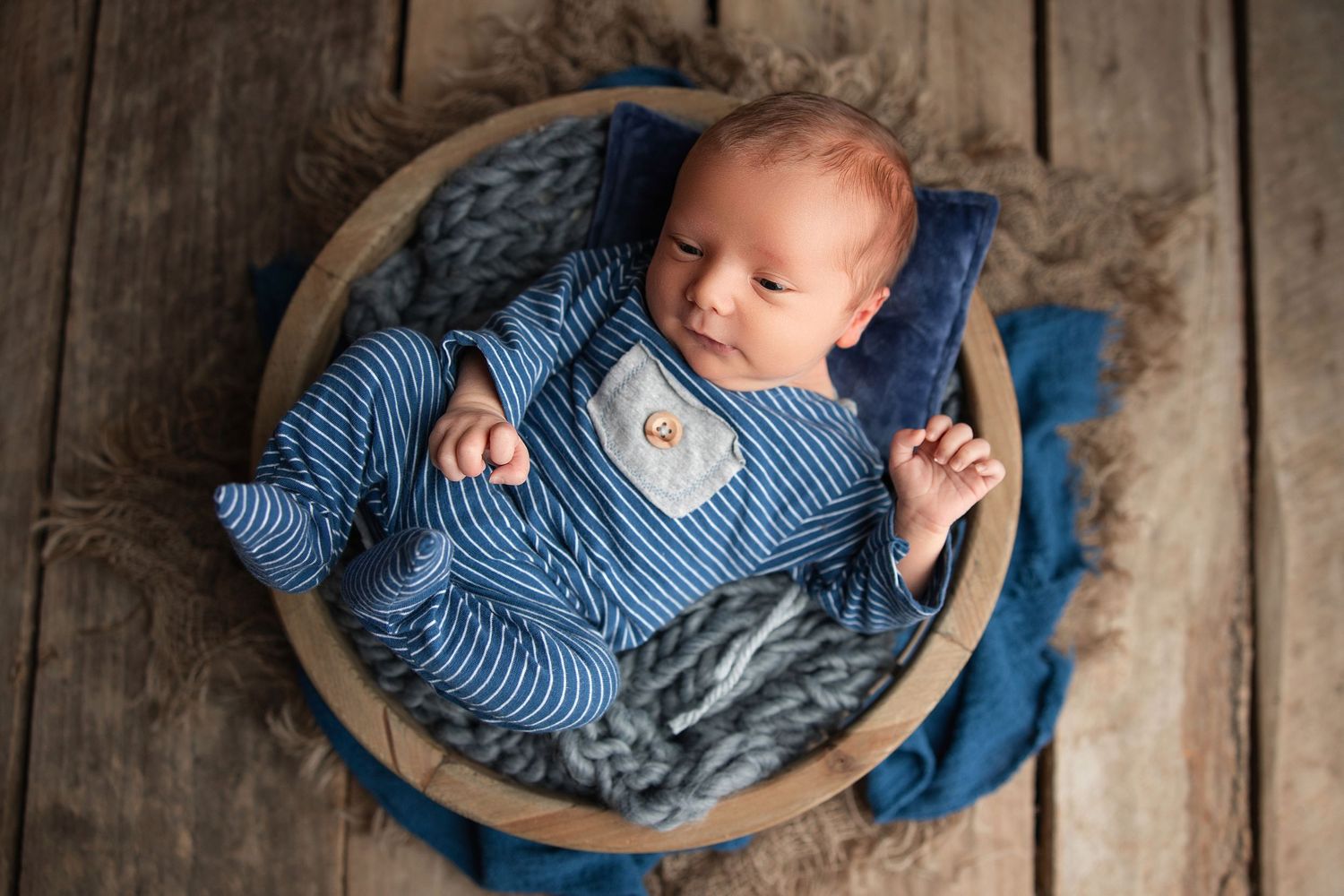 Awake newborn baby photographed during a professional newborn session with a Middle Tennessee newborn photographer