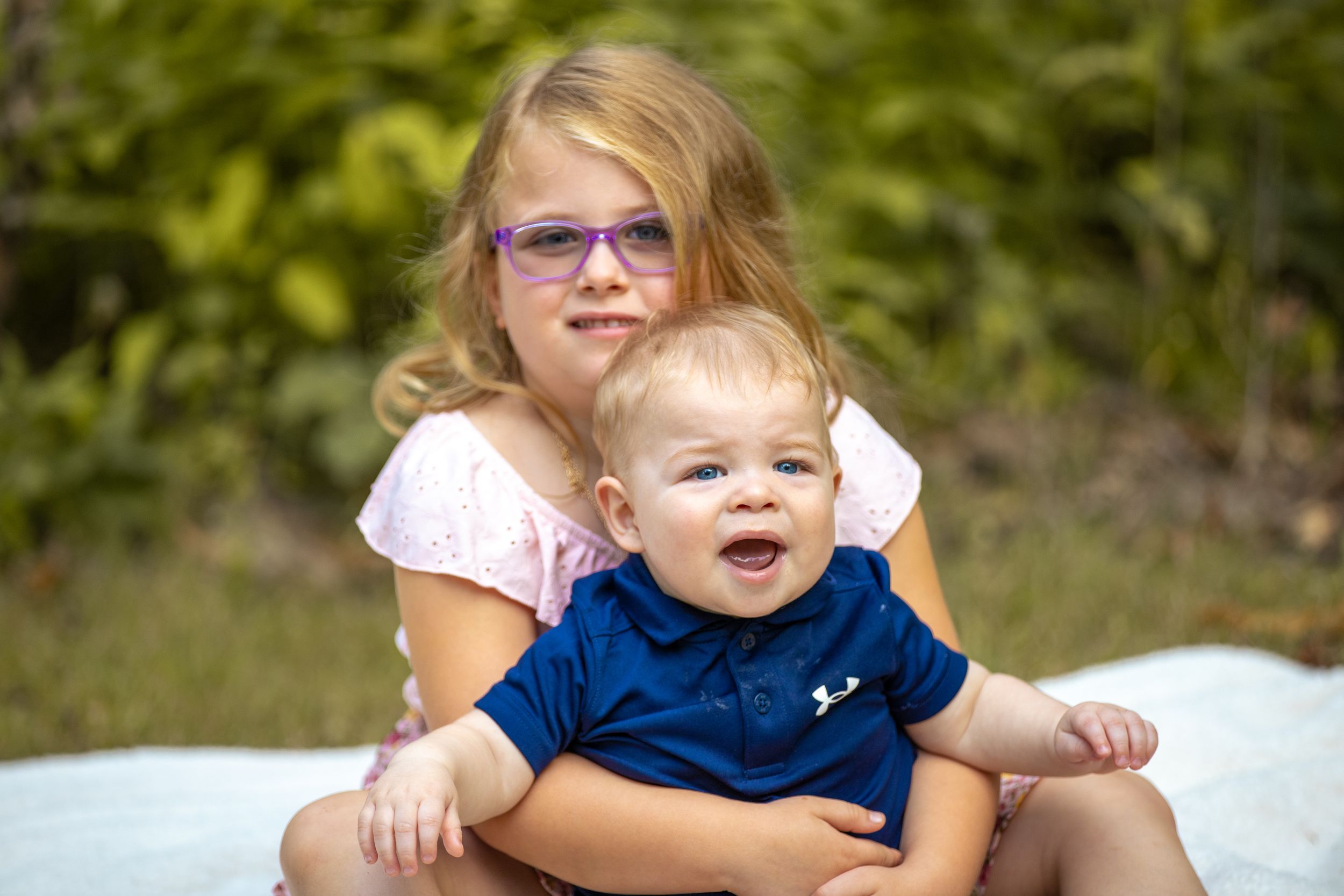 Rusted Rose Studios- Photographer in Iowa capturing weddings, seniors, sports and more! Contact us for more information.