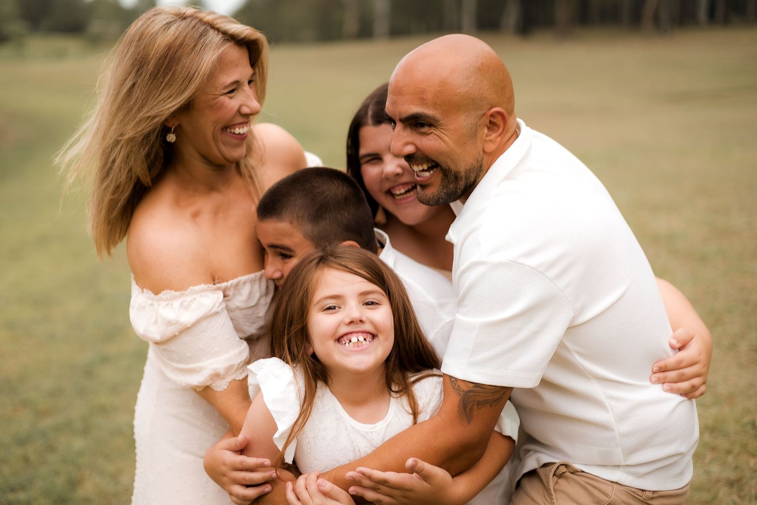 Family portrait session outdoors in natural light in Brisbane