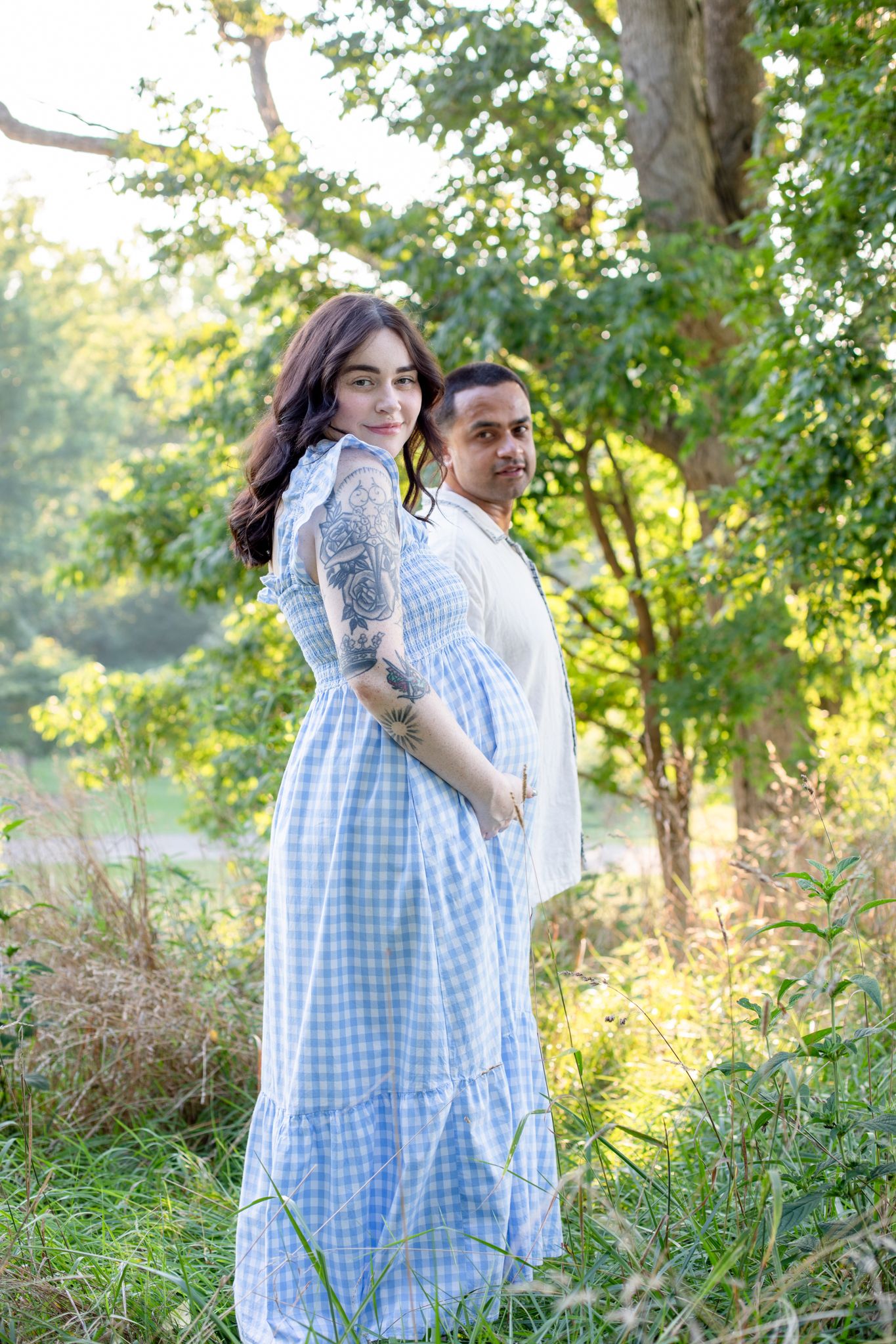 Middletown maternity photography at Glenwood Gardens capturing mom-to-be in scenic garden setting with professional portraits.