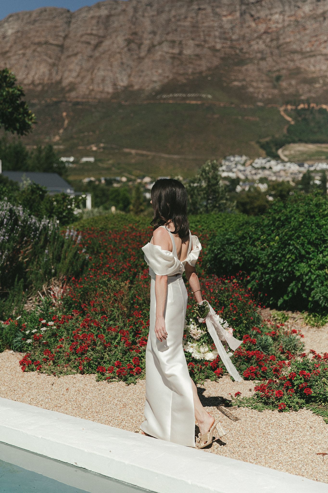 Brides and bridesmaids getting ready at La Cotte cottage in Franschhoek