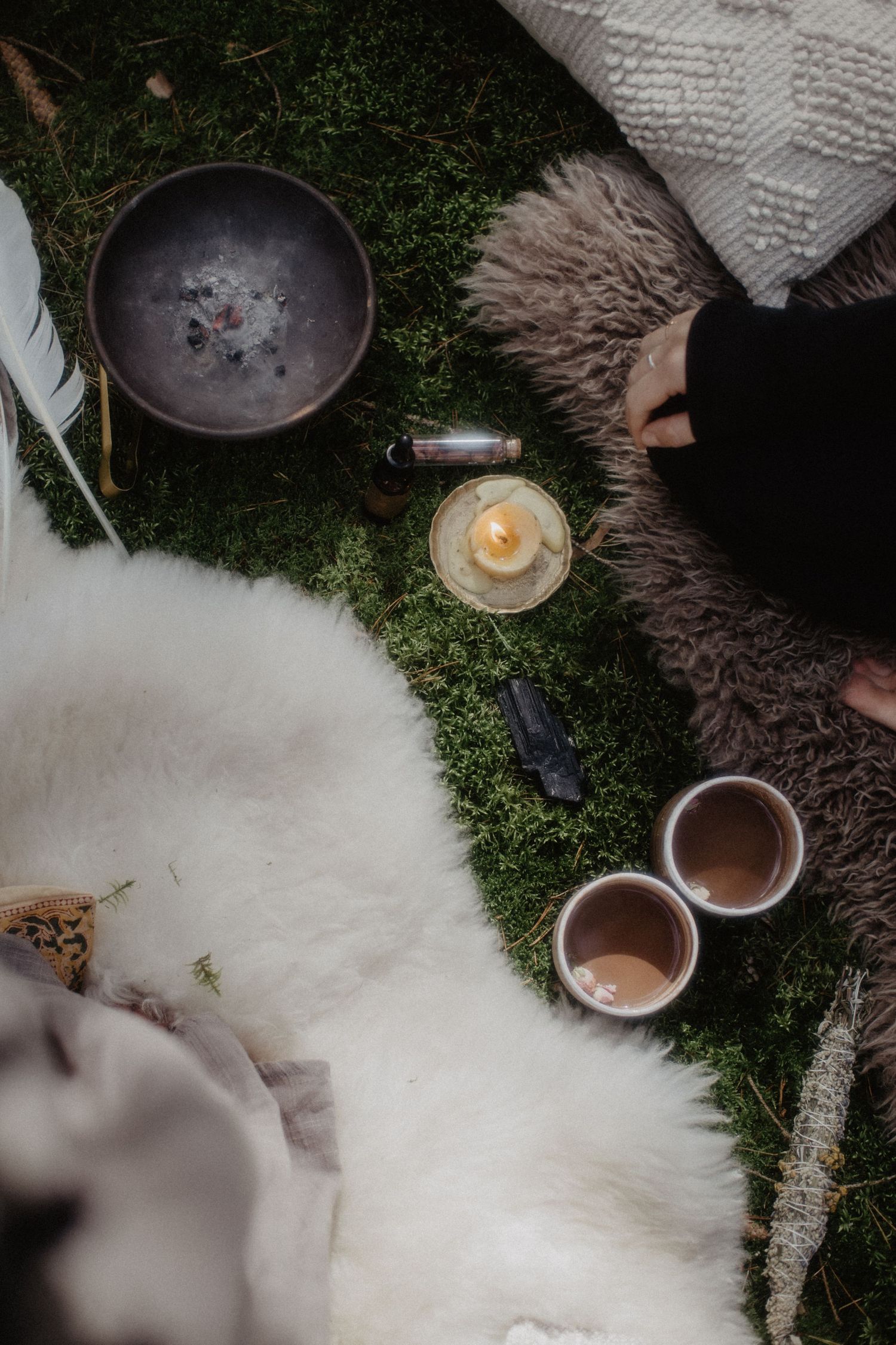 Kakaozeremonie in der Natur für Frauen mit Bewegung und Tanz und Atmung