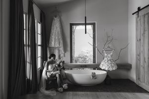 Bride getting ready at Johannesdal 1207