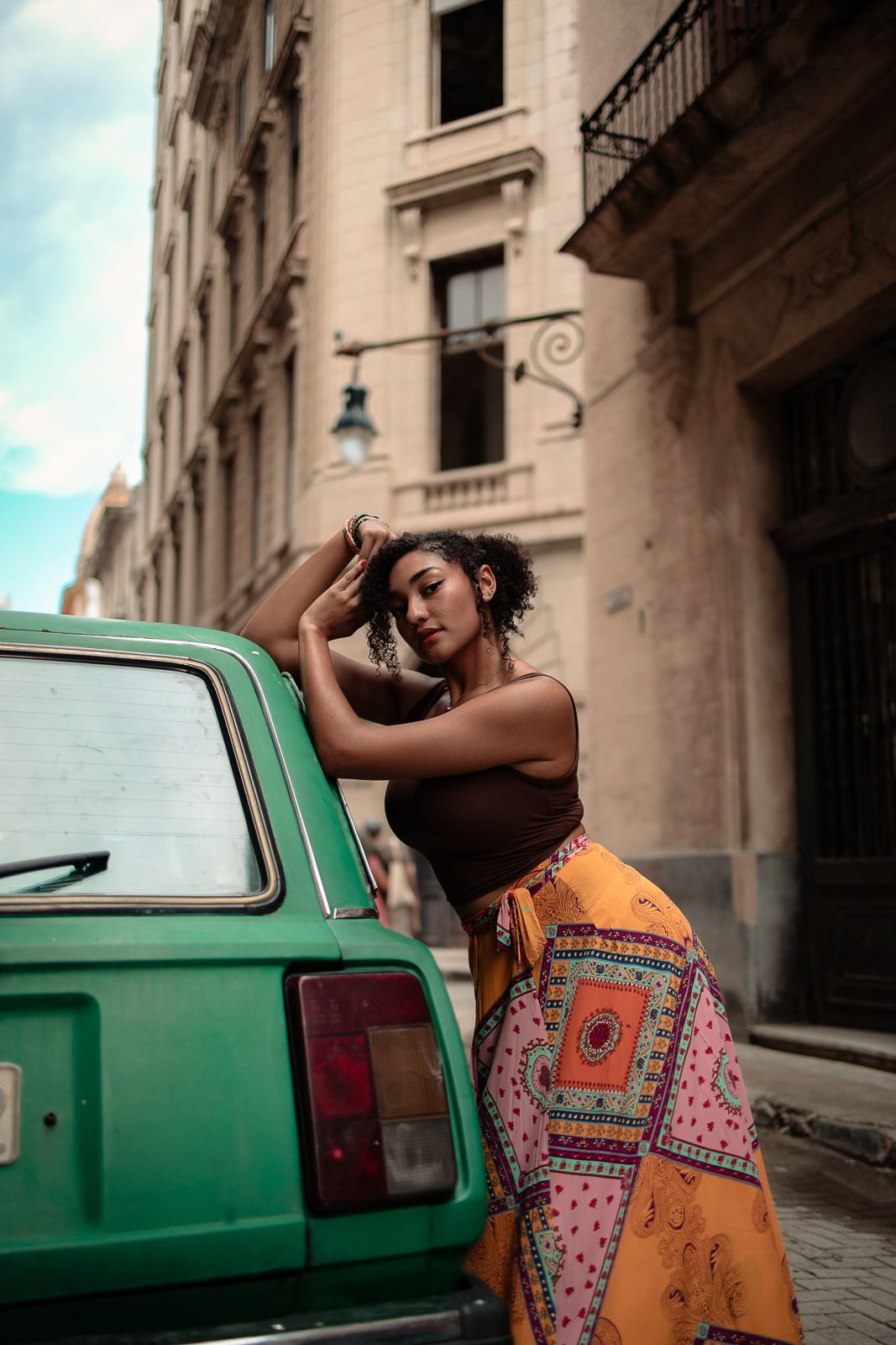 Creative urban editorial, Miami fashion street shot with Mannyportraits cinematic photography in South Florida atmosphere.