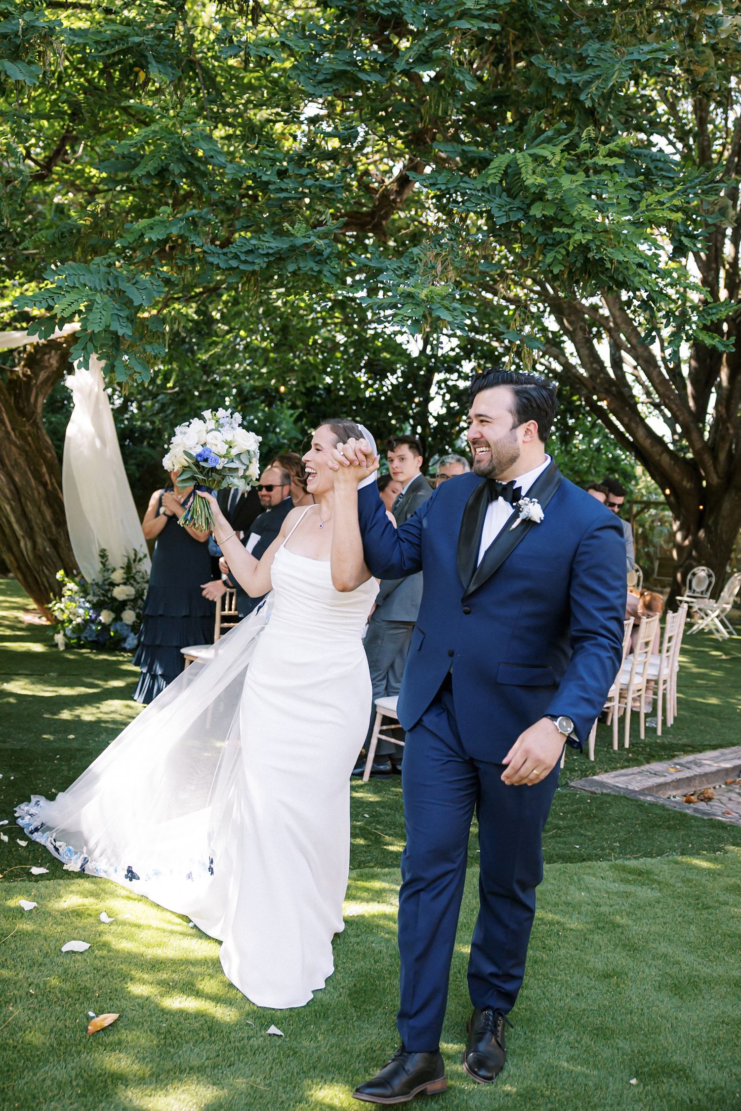Emotional wedding ceremony at Quinta do Torneiro, Lisbon, captured by a Portugal wedding photographer
