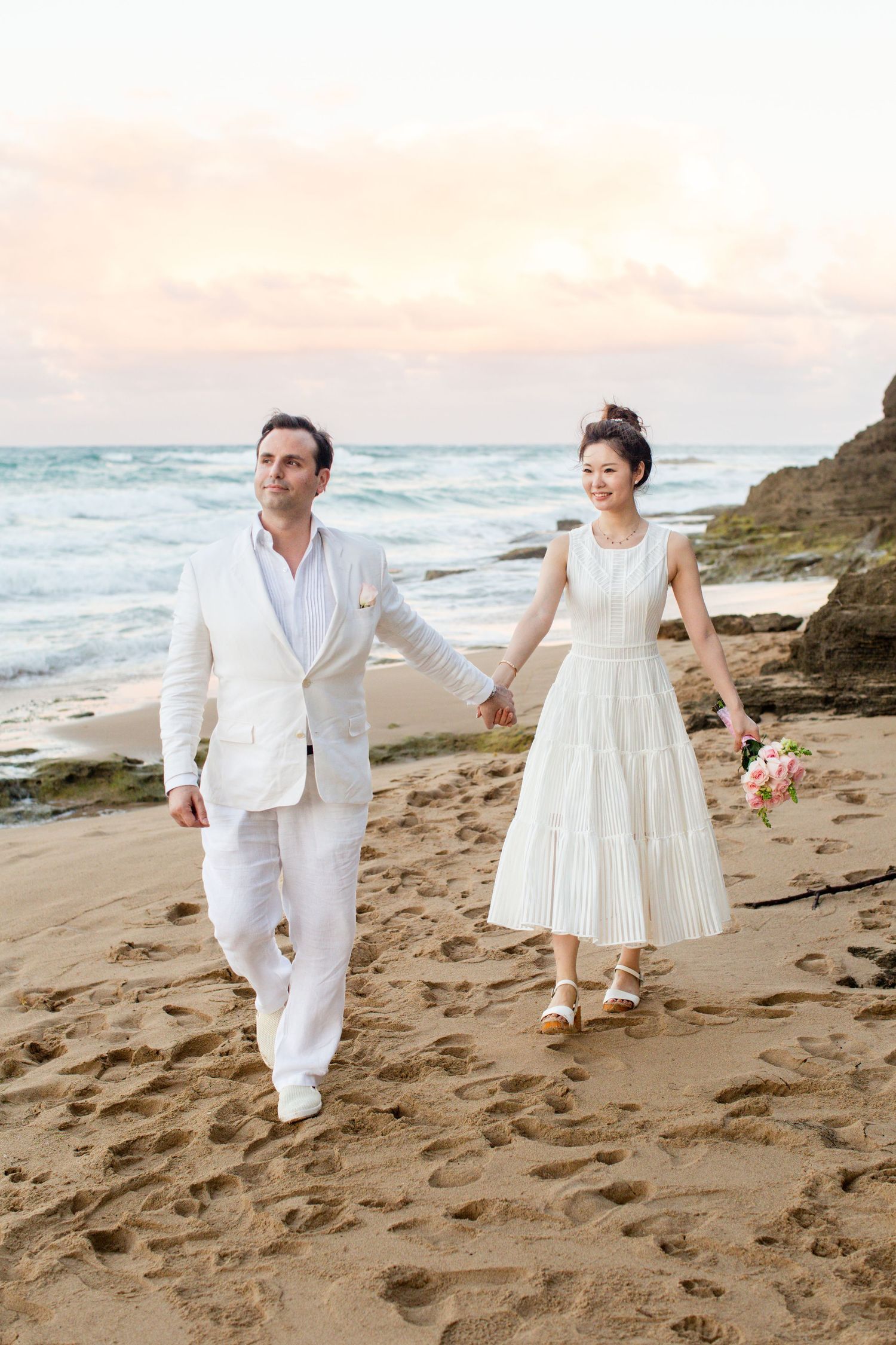 Bride and groom. Micro wedding in San Juan, Puerto Rico.