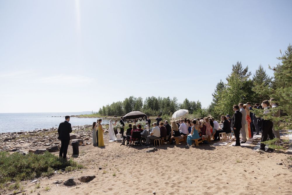 Documentary wedding photographer.