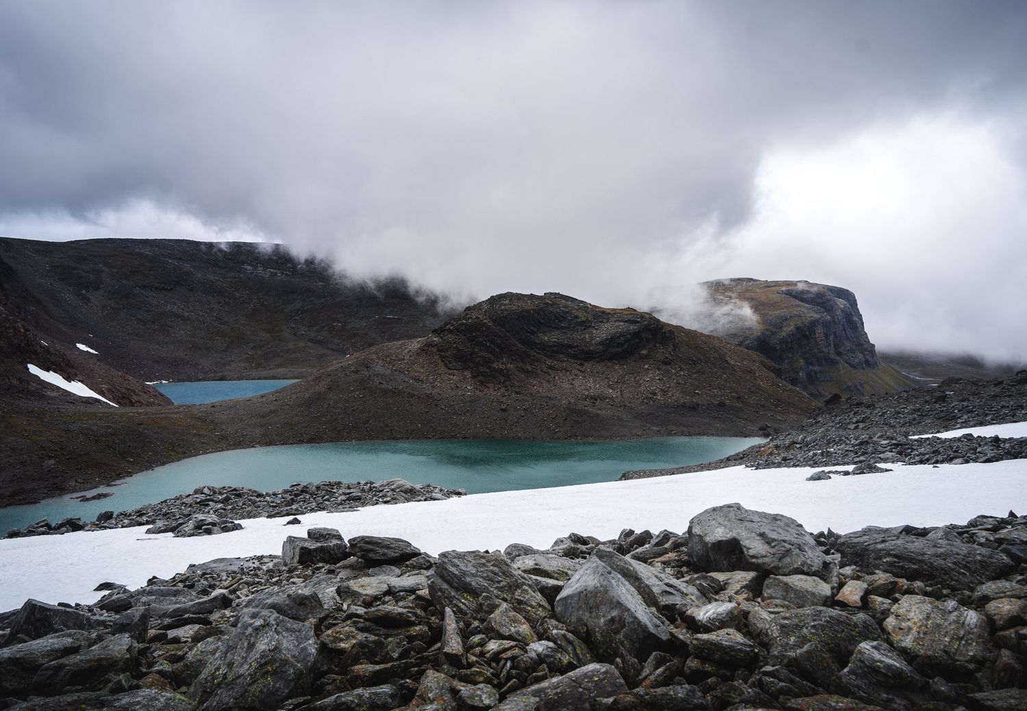 Viterskalet, Måskonåive, Vindelfjällen, Fotograf Alison De Mars, fine art, glaciärsjö, landskap, fjällvandring