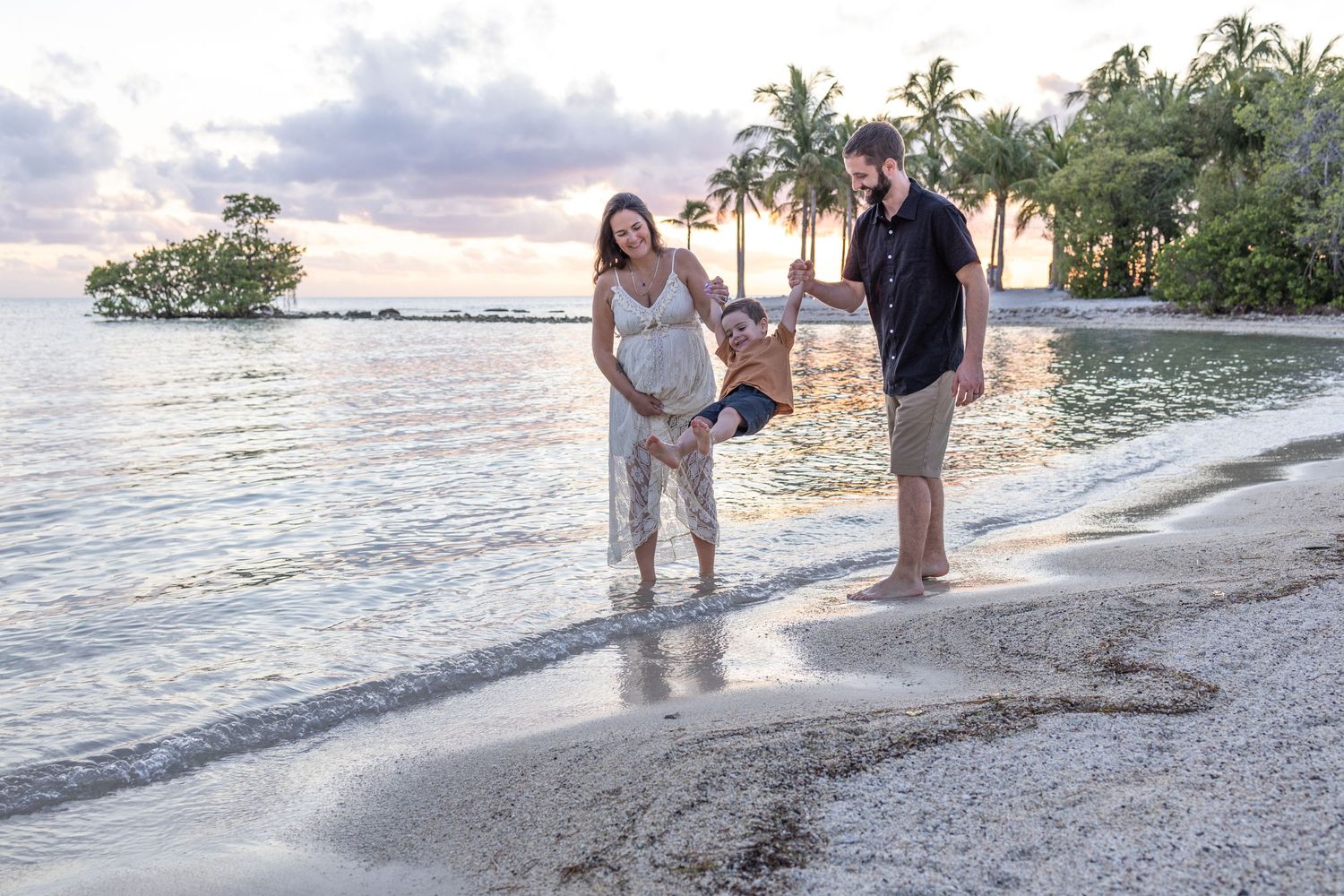 Isla Bella Beach Resort. Marathon Florida Keys Family Photography.