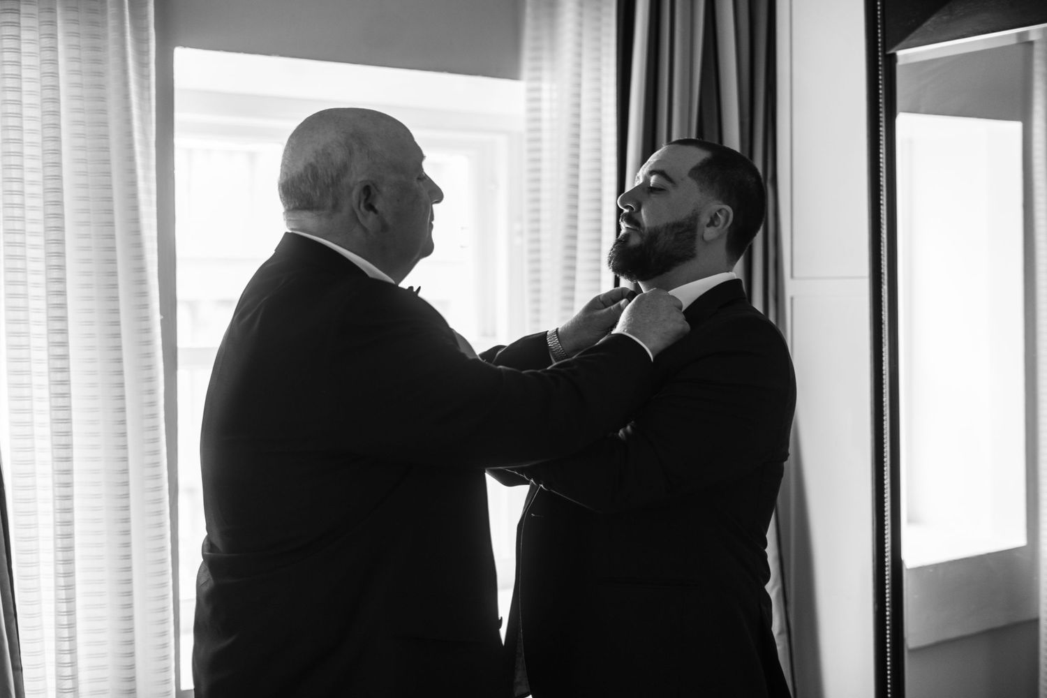 Kristi + EJ | Kimpton Hotel Monaco DC | © Carly Arnwine Photography | Modern Social Events | DJ Mattie Fresh | Le Chateau de Crystale Events