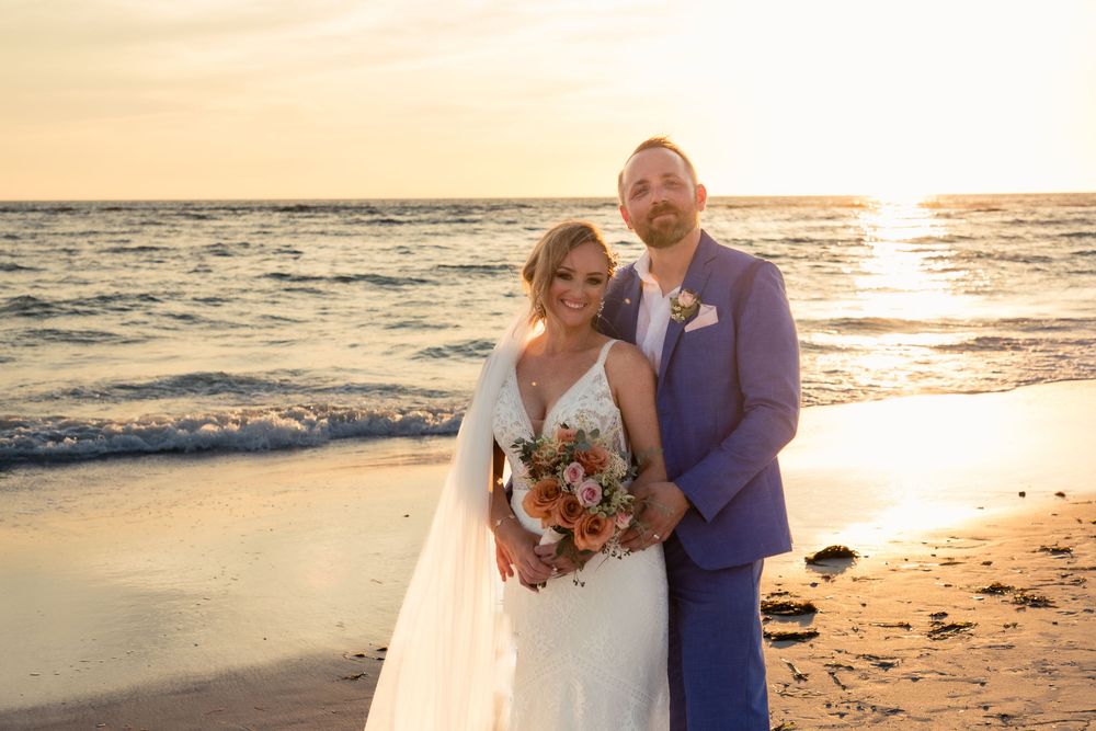 editorial style wedding photography in Tampa, St Pete, Clearwater, Naples, Sarasota, Florida during the golden hour