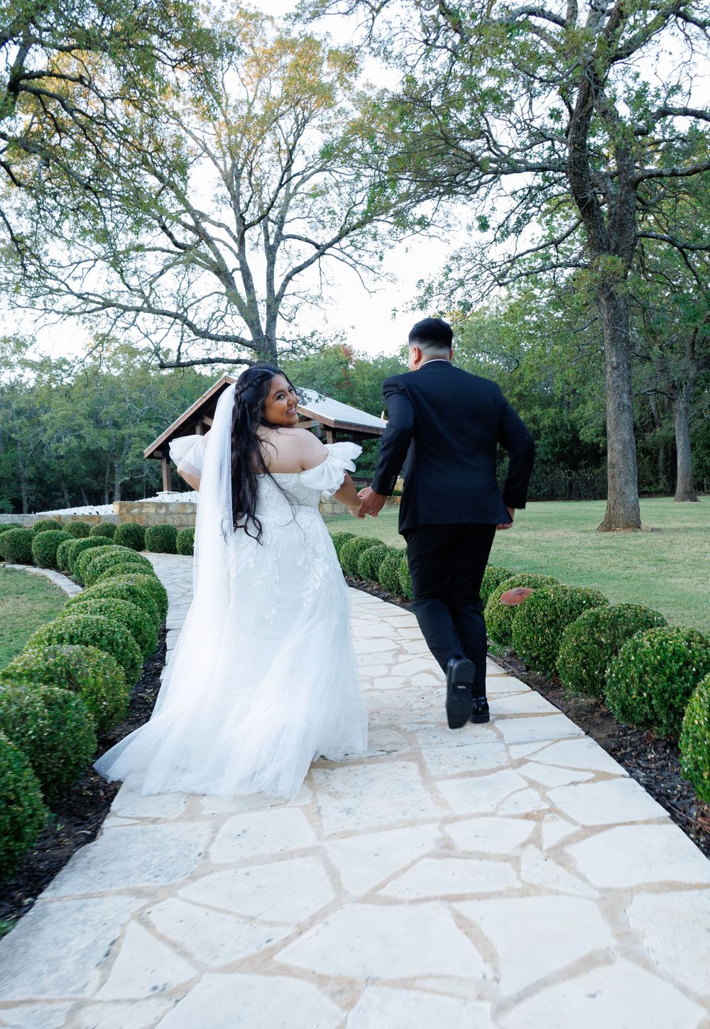 Dallas photography and video for Weddings
 - R & R Marcelo DFW