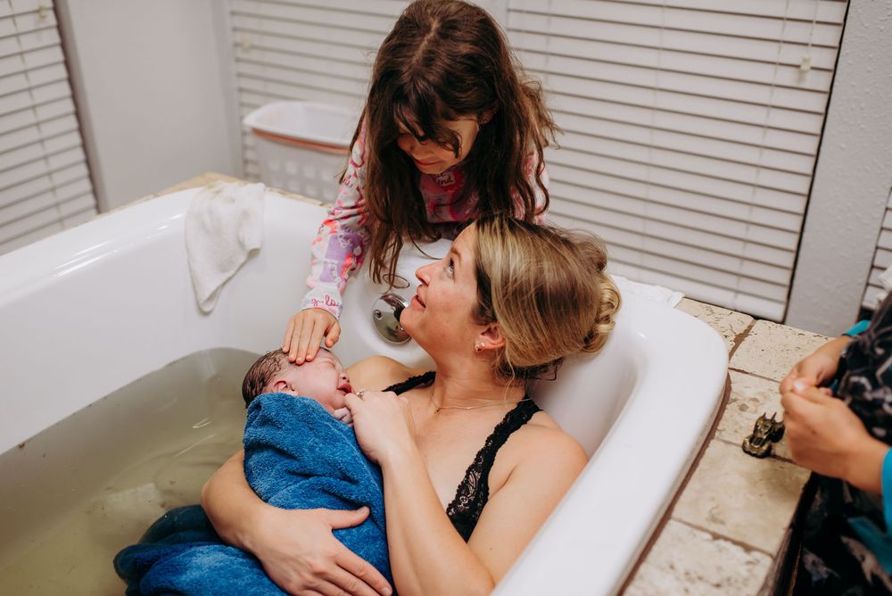 birth-center-birth-water-birth-midwife-birth-photographer-dallas-fort-worth-sophia-birth-photography