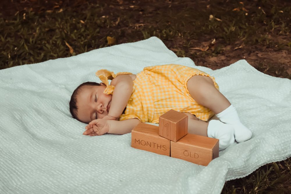 Relaxed lifestyle newborn photography telling the story of life with a new baby, just as it is.