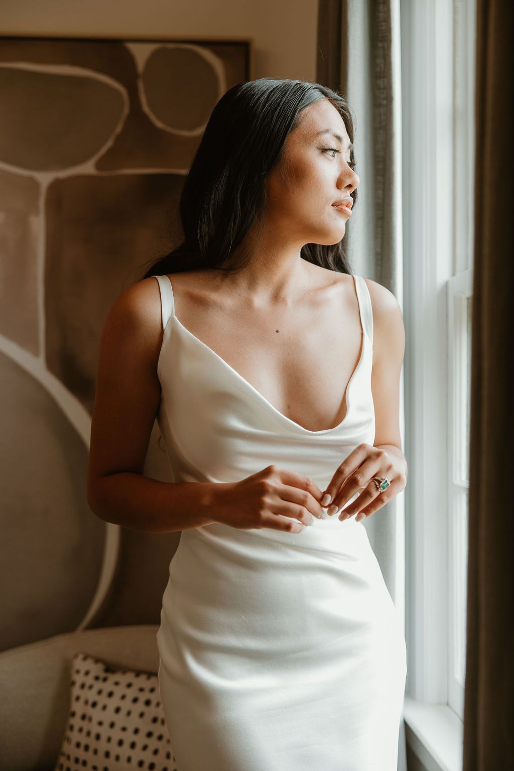 Elegant bridal portrait captured with a calm, cinematic approach during a Michigan wedding celebration.