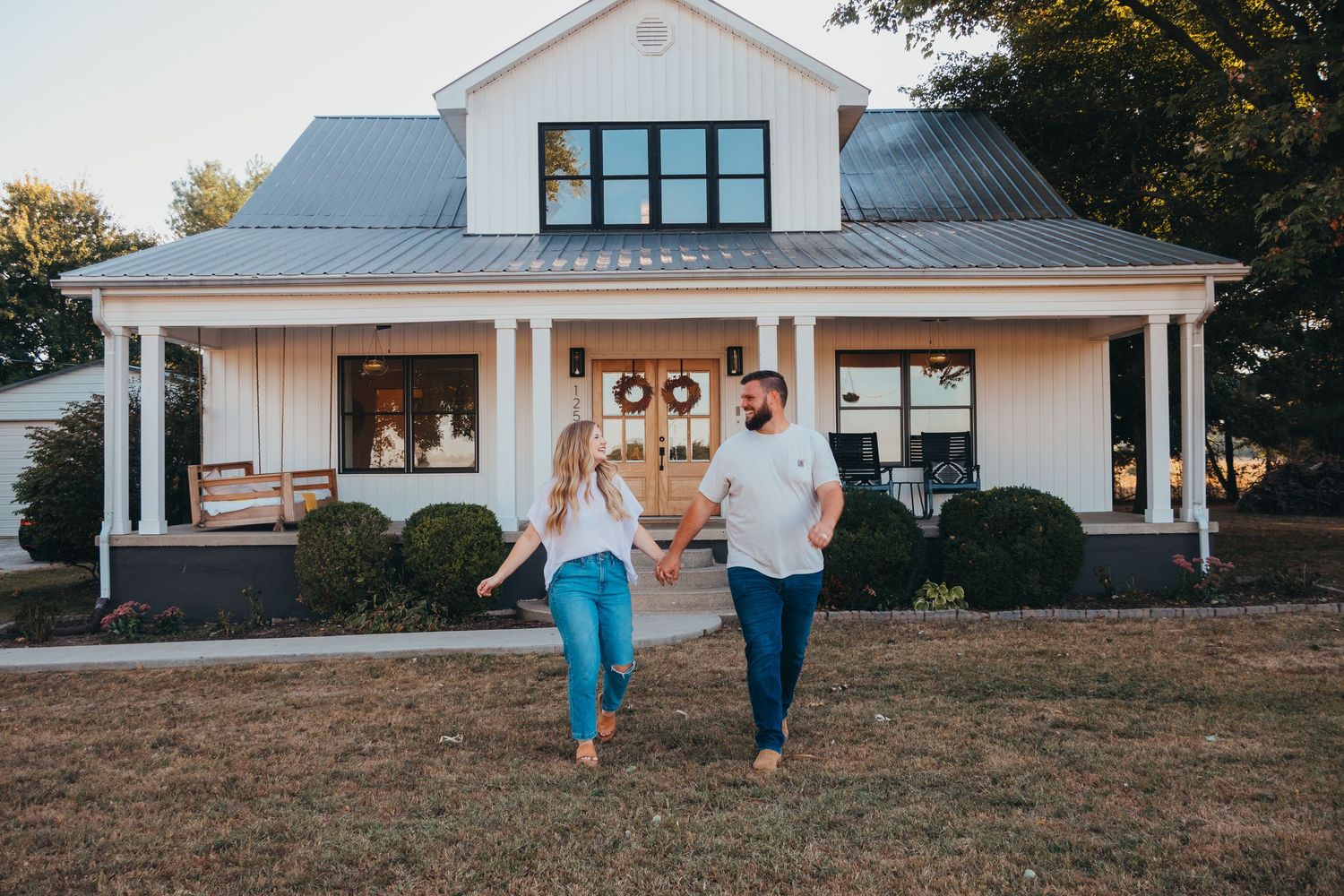 Paducah KY family photographer capturing candid family moments outdoors