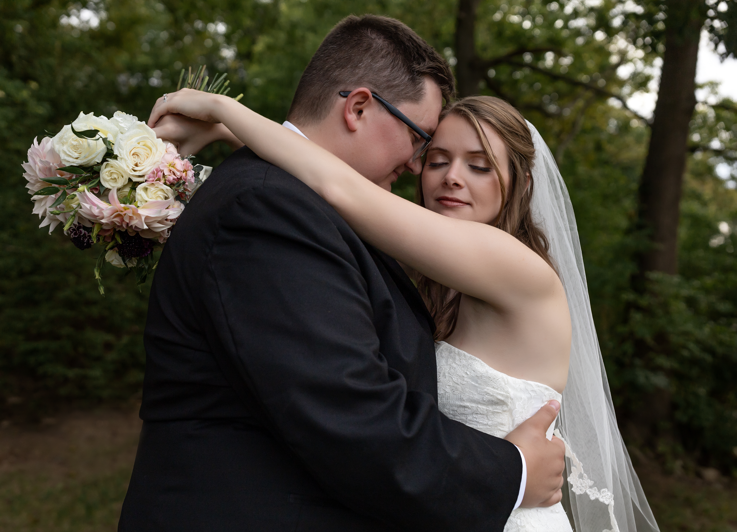 Lexington ky wedding photographer Richmond ky Central Kentucky Engagement Elopement Couples Louisville