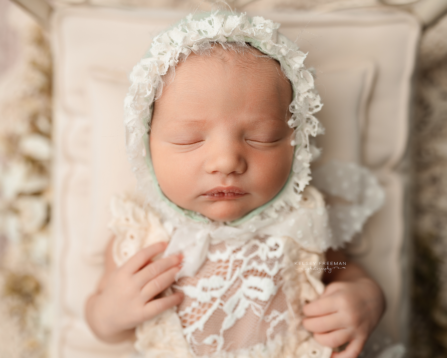 Newborn photography studio located in between Atlanta, Georgia and Birmingham, Alabama with full service photo studio.