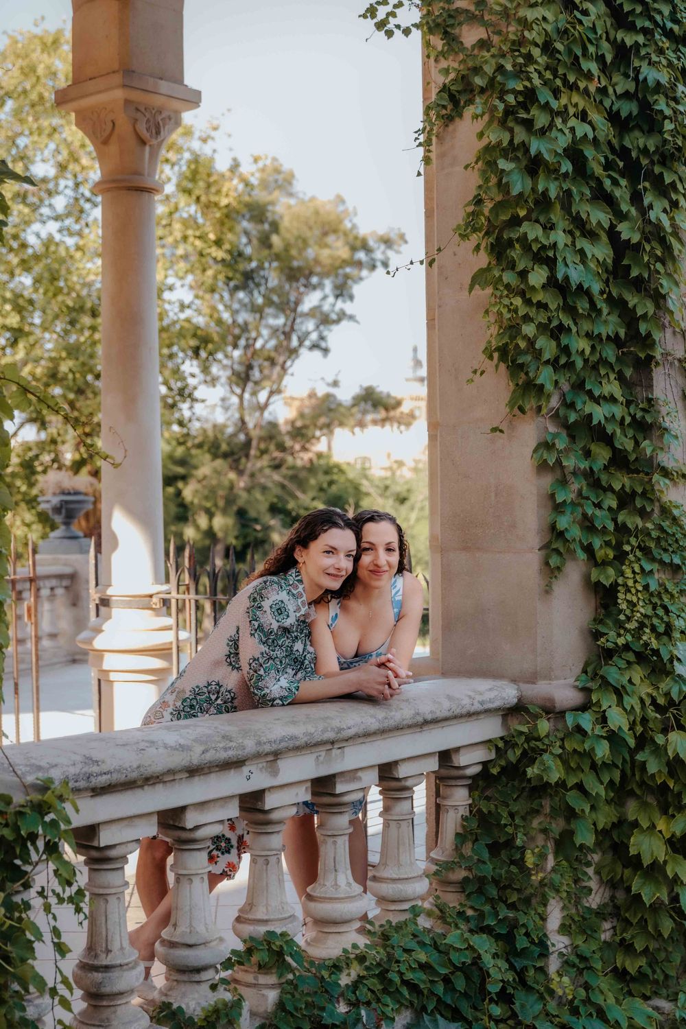 Romantic photoshoot in Ciutadella Park