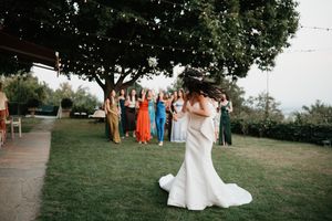wedding party fotografo torino lancio bouquet