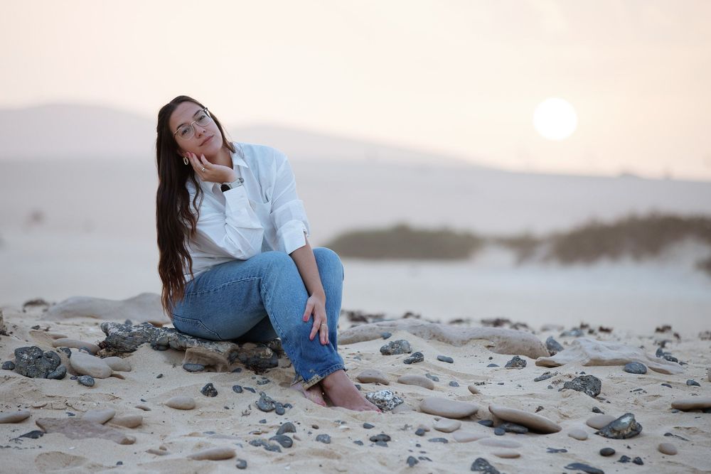 Relaxed maternity session at Grandes Playas, Corralejo - Fuerteventura family and pregnancy photographer