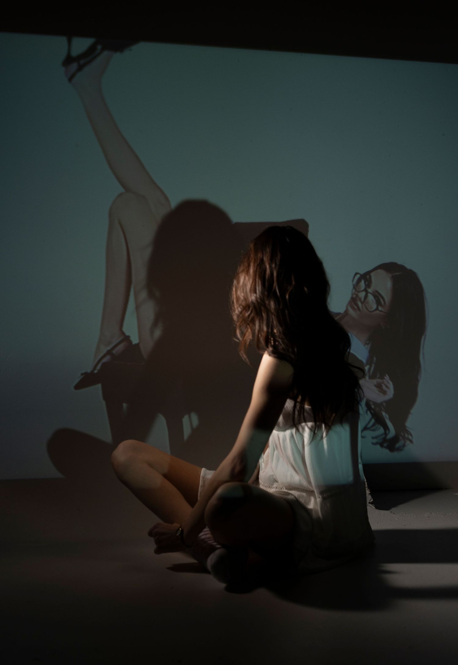 Kate Viau (mgmt Dejavu) Kelowna model, projector, intimate shoot. Concept-driven creative direction and feminine editorial storytelling