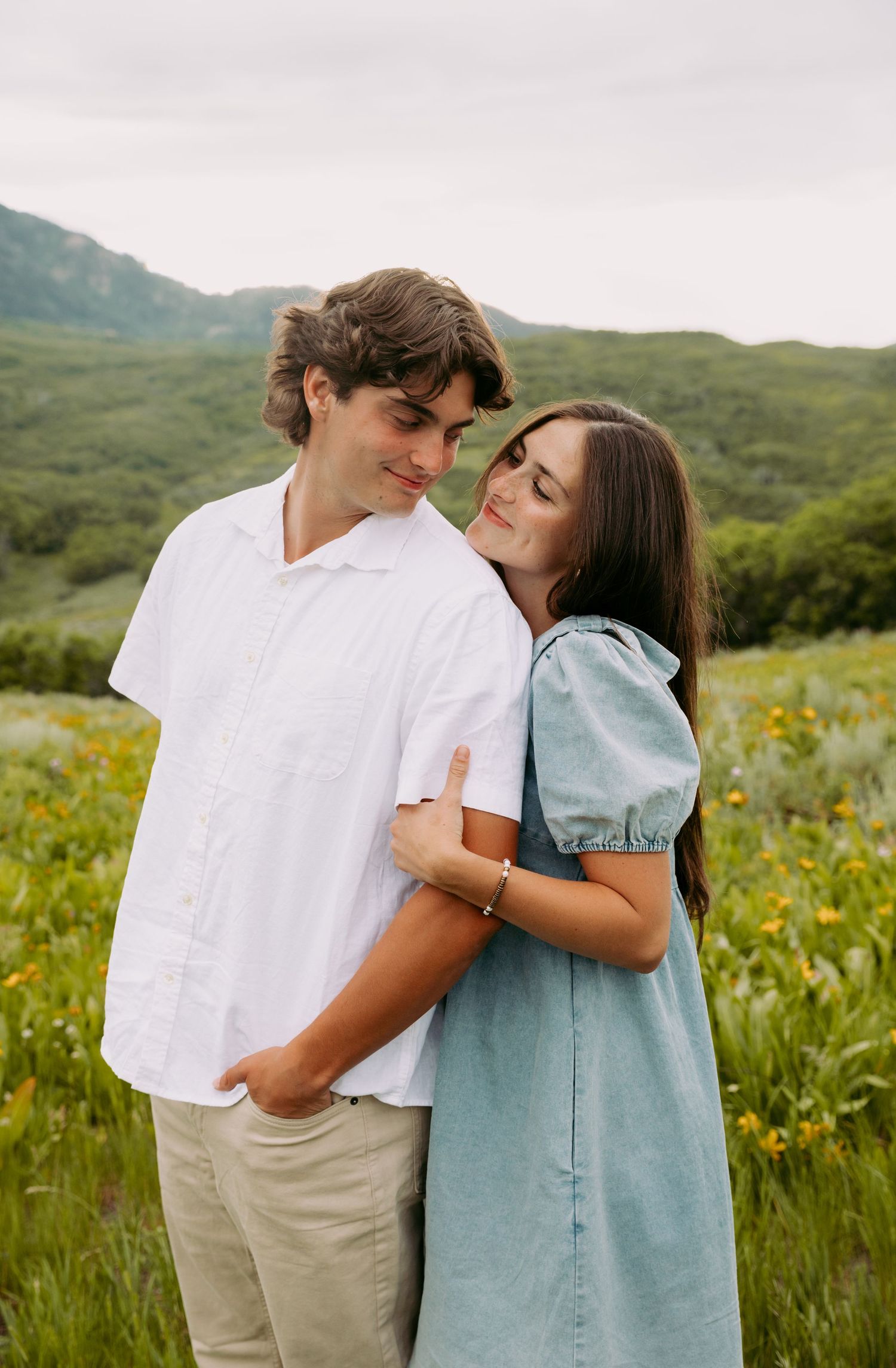 Couple photo session in the Utah mountains.