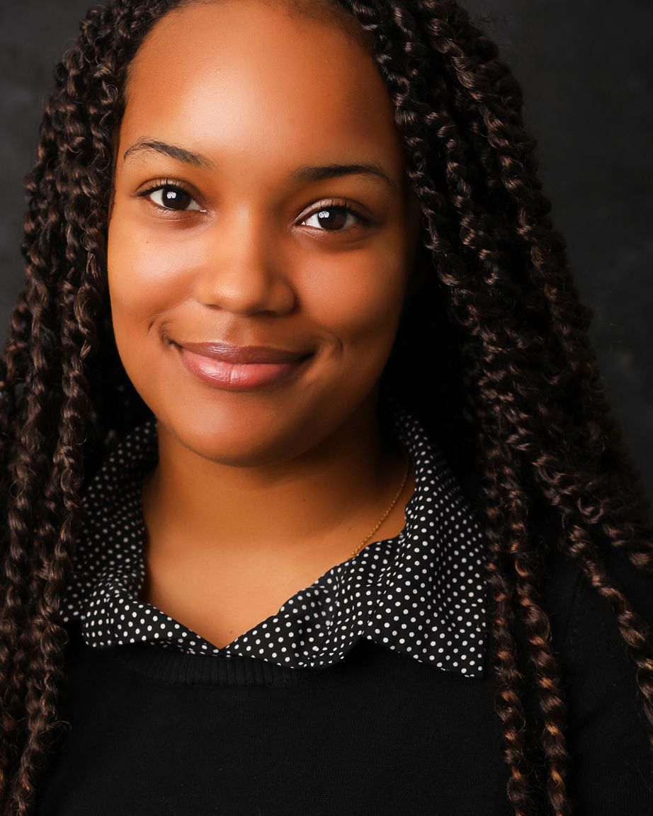 headshot in Portsmouth New Hampshire professional portrait banking professional photoshoot sales manager headshot