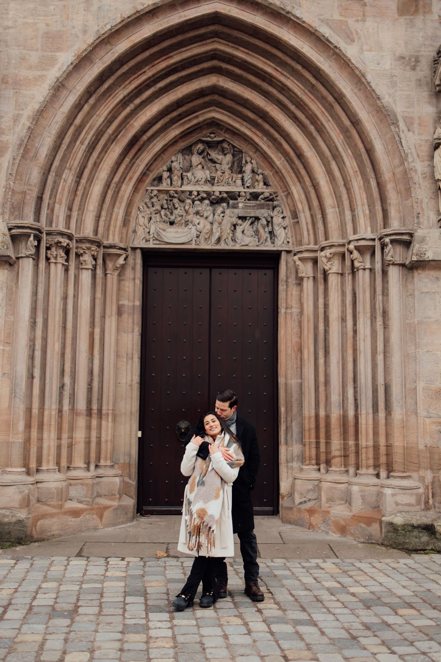 Nuremberg Altstadt Proposal, Nuremberg Engagement, Proposal Photoshoot Nuremberg, Man proposing to his fiancee, Proposal Photographer