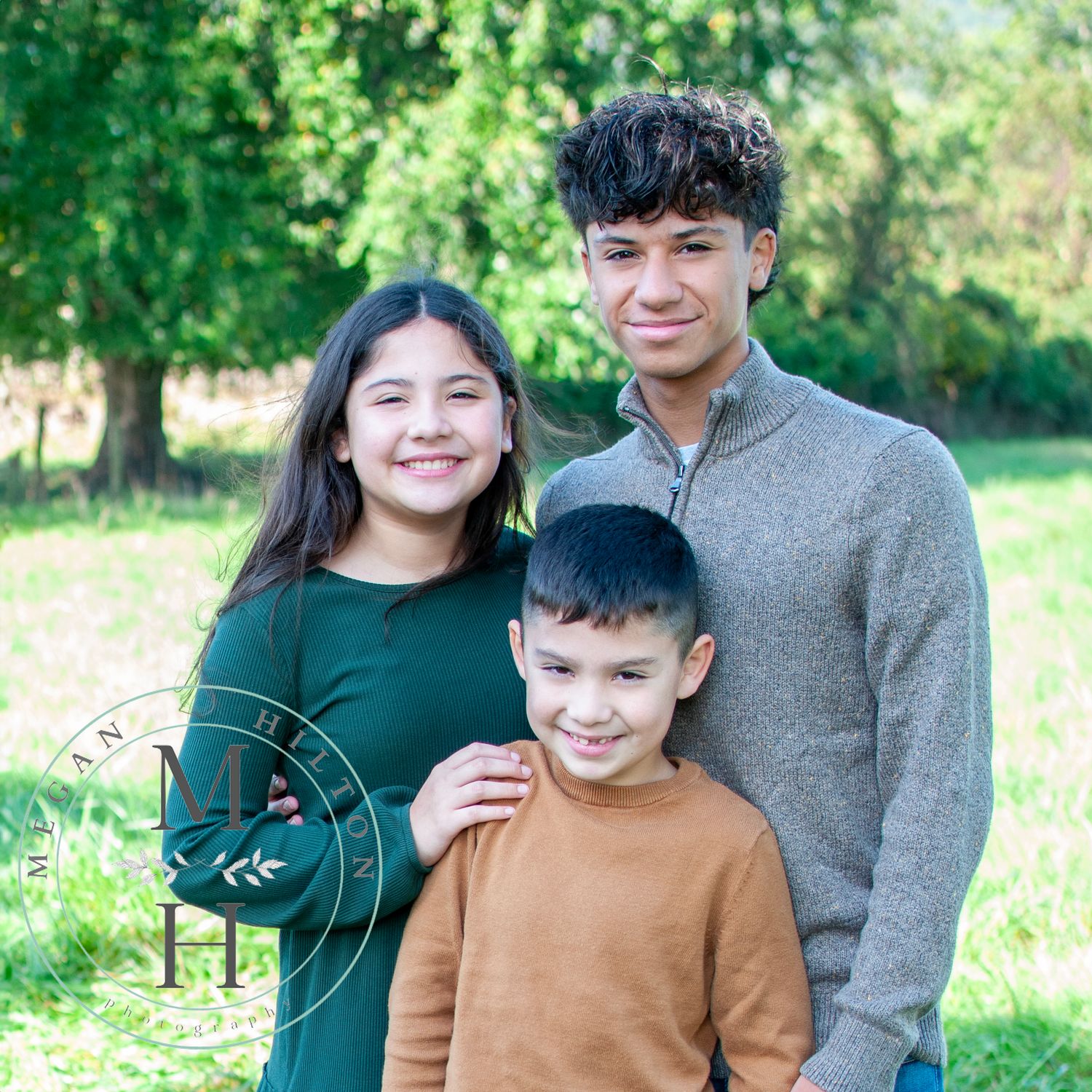 Sibling photo outdoors fall session