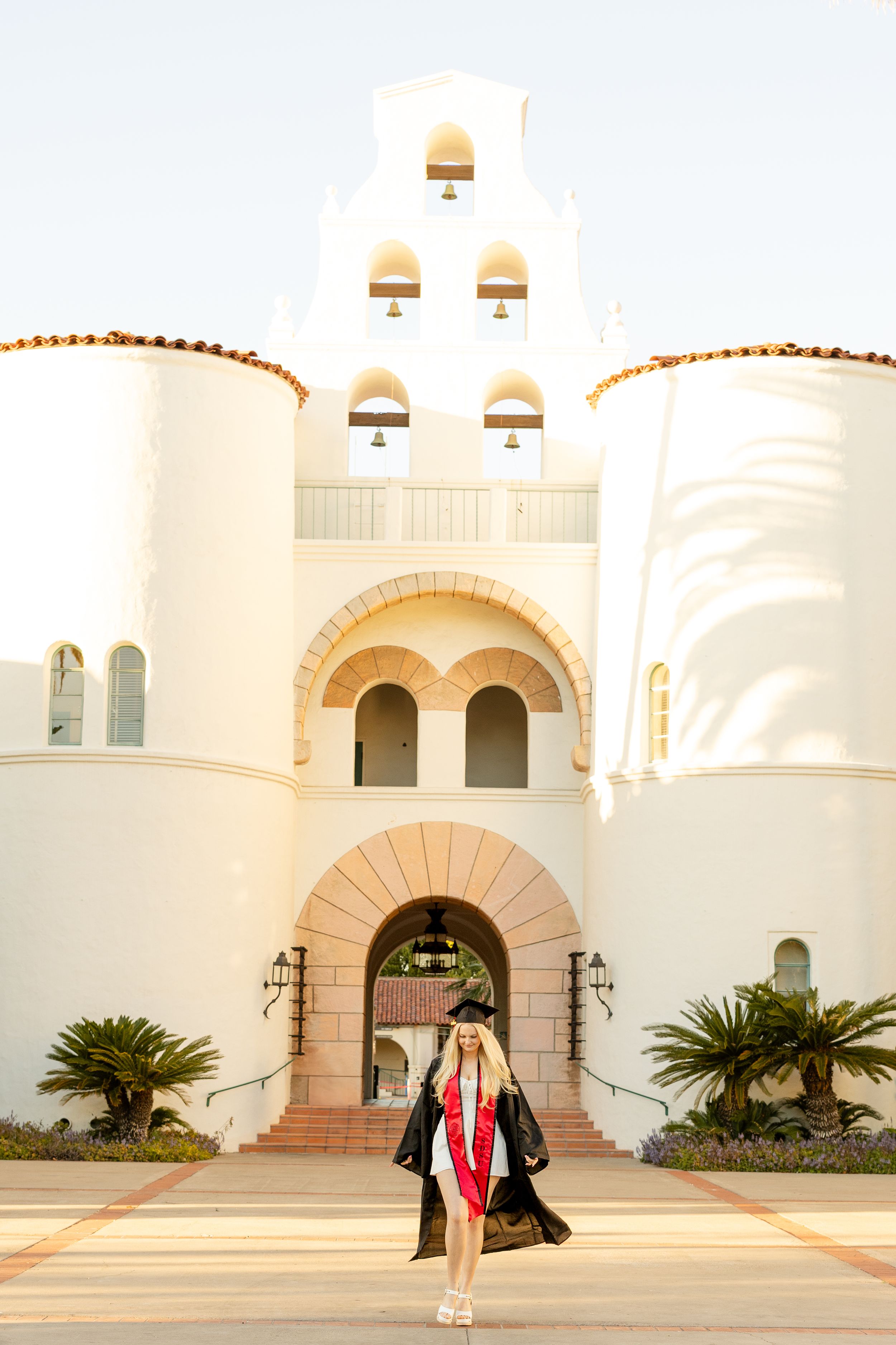 San Diego State University senior portraits. San Diego university graduation photographer