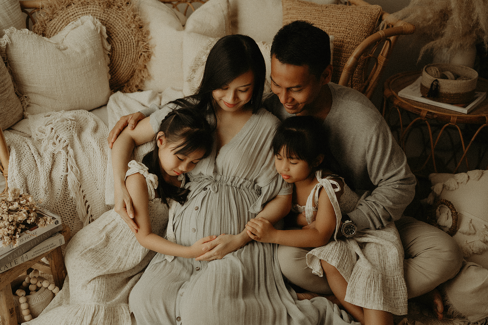 Based in Singapore. Timeless, heartfelt photography for maternity, newborn, babies, parenthood, families, and life’s beautiful moments.