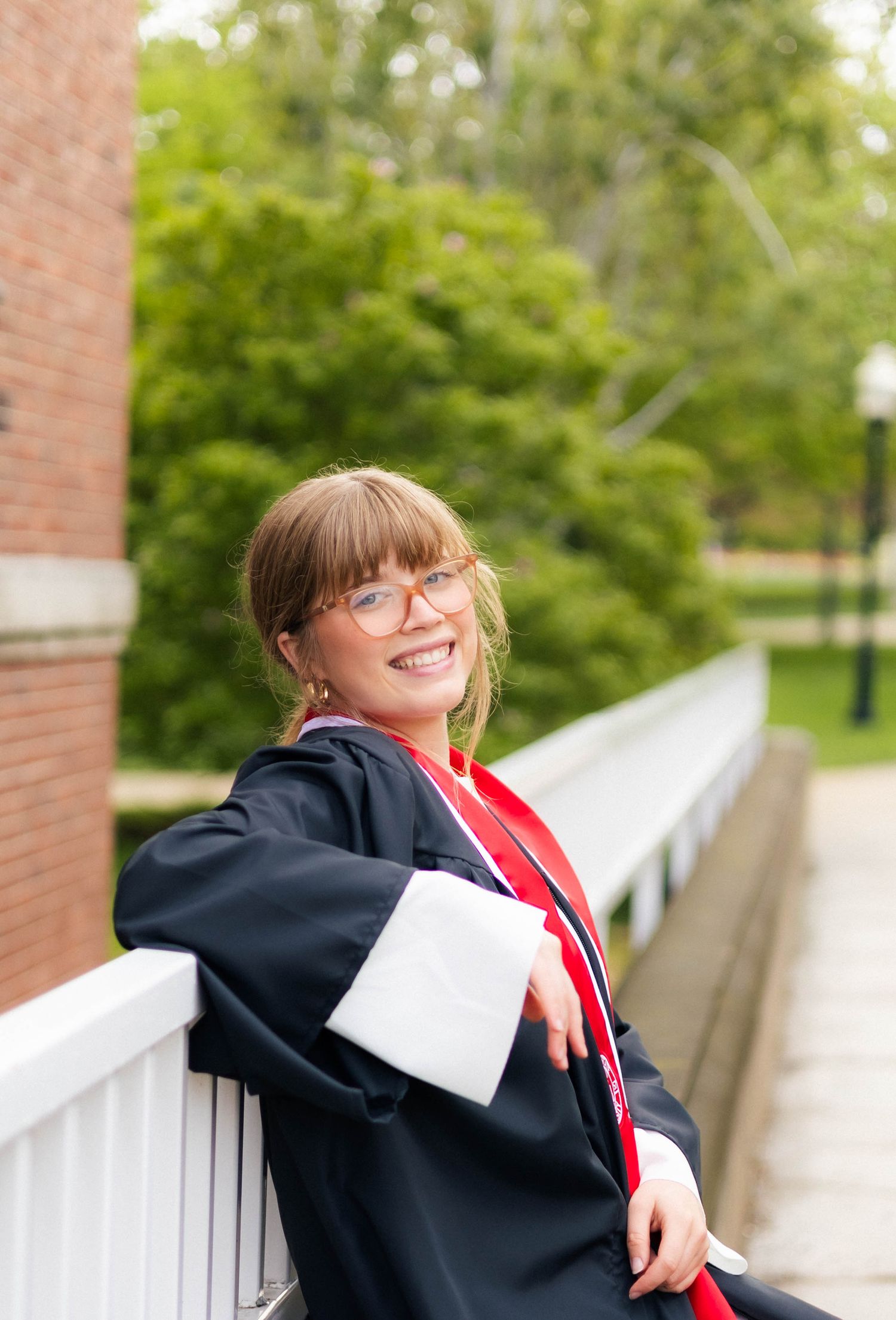 Spring outdoor college graduation photos at Illinois State University in Normal, Illinois