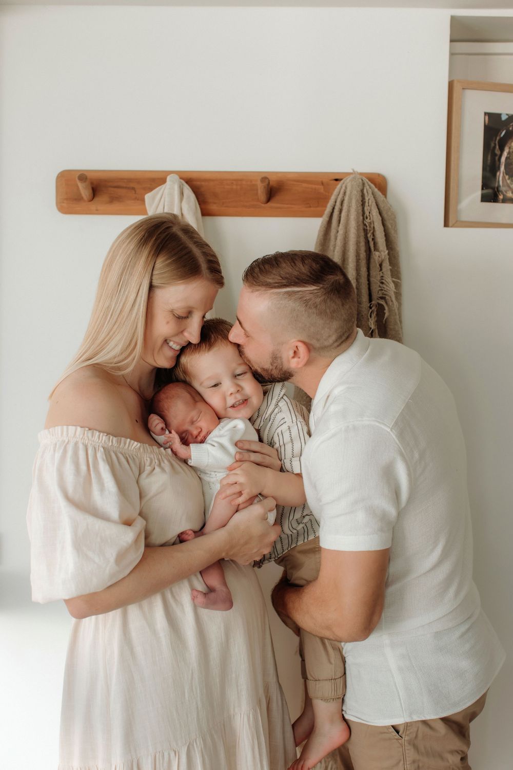 natural newborn photographer gold coast