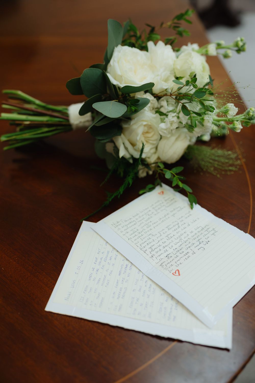 wedding flowers and wovs