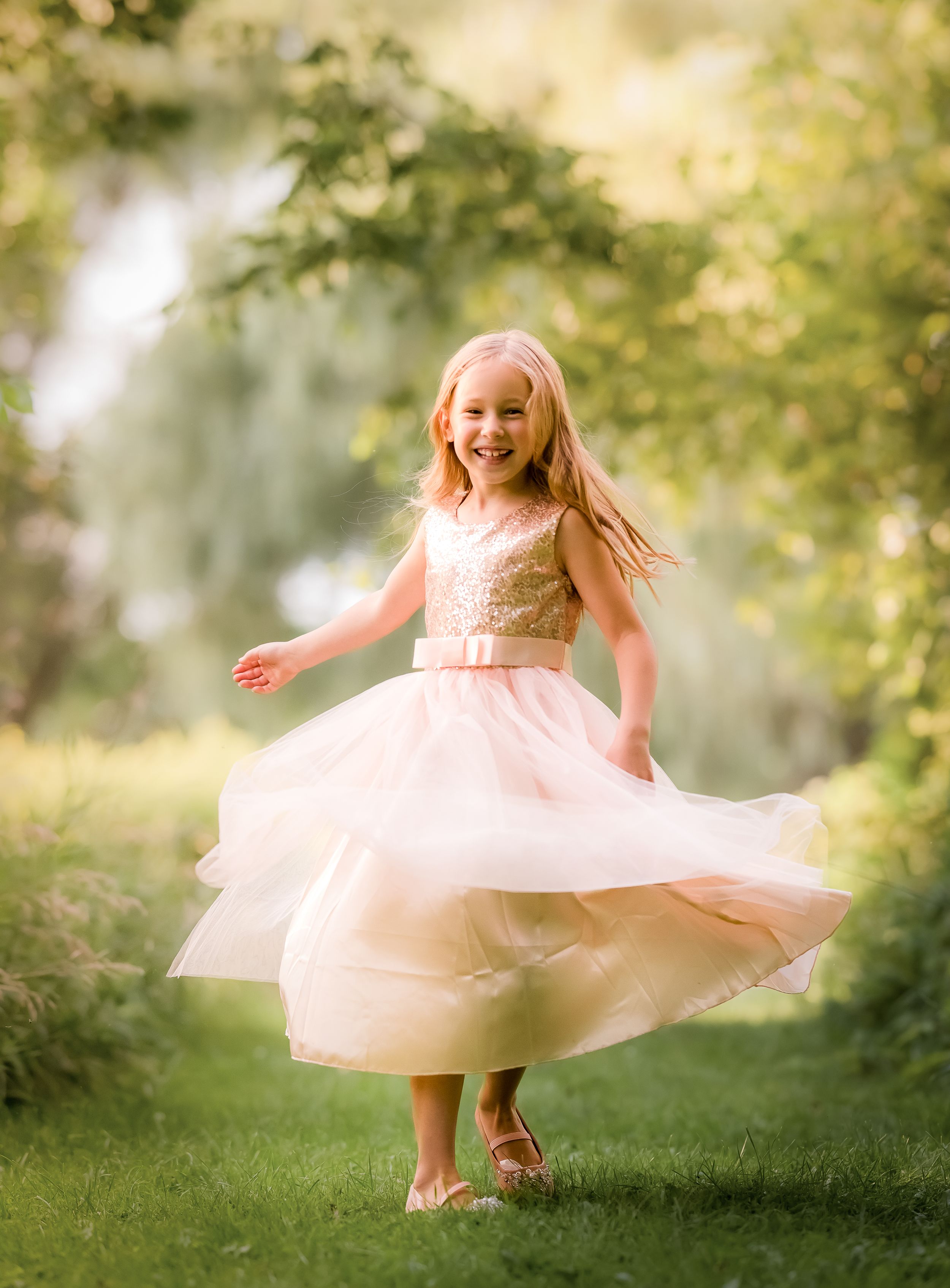 Dreamy outdoor portraits