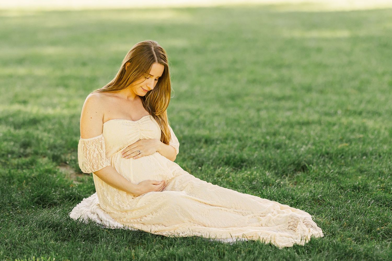 Candid, natural family photography in Ridgefield, Fairfield, Danbury, Wilton, Westport & New Canaan, CT. Capturing love, connection, and las