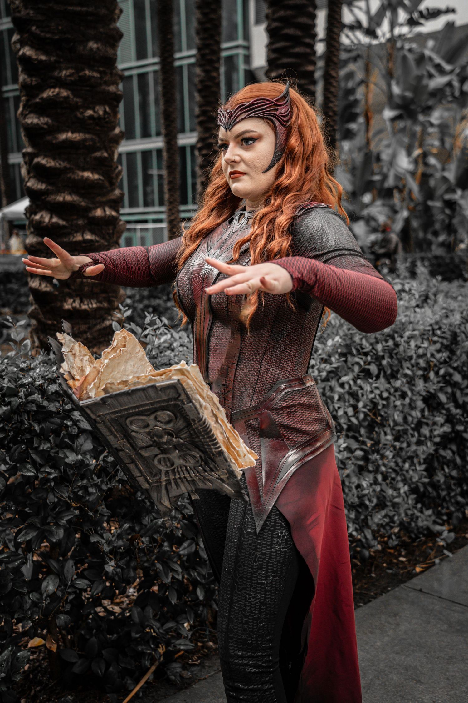 Wondercon - Wanda Cosplay
